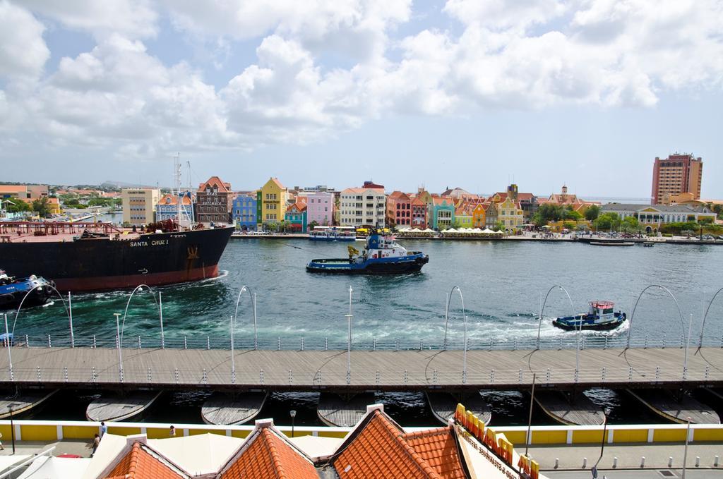 Otrobanda Hotel Willemstad Exteriör bild