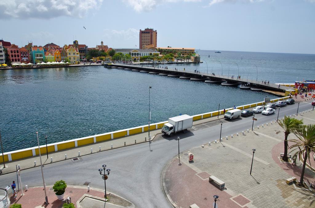 Otrobanda Hotel Willemstad Exteriör bild